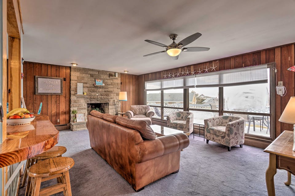Rhode Island Oceanview Retreat: Walk to Shore! House in Point Judith