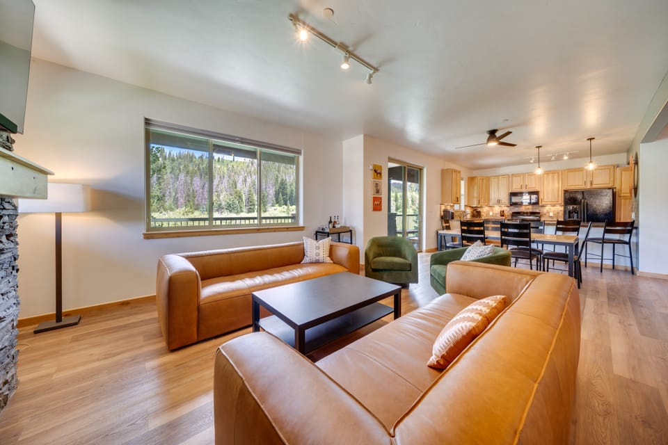 Four-Season Winter Park Condo w/ Pool Access! Apartment in Fraser