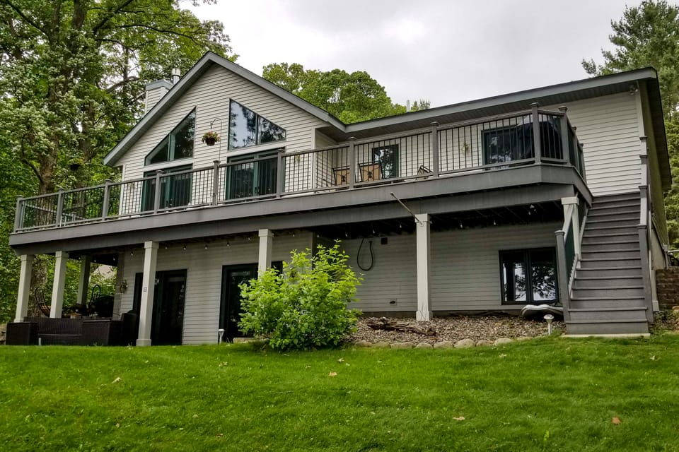 Camp Lake Cabin: Lakefront & Pet Friendly! House in Minnesota
