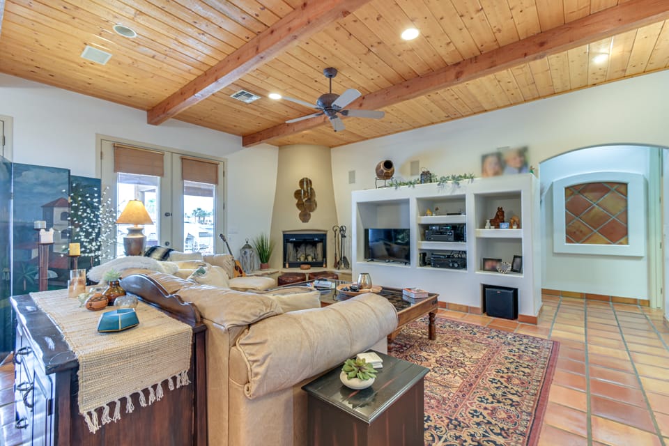Private Pool, Spa, & Grills: Lake Havasu City Home House in Lake Havasu City
