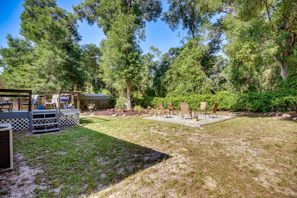 13 Mi to Silver Springs: Pet Friendly Getaway! House in Florida