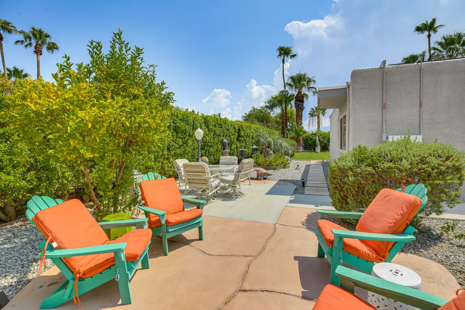 Pet-Friendly Palm Springs Escape!  Oasis Vibe House in Palm Springs