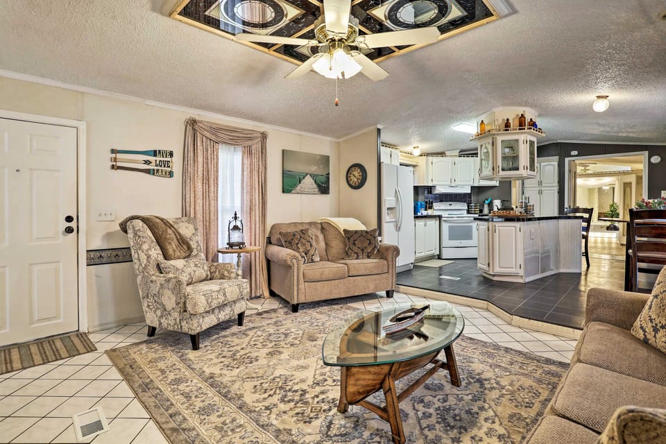 Broken Bow Home: 2 Mi to Beavers Bend State Park House in Broken Bow