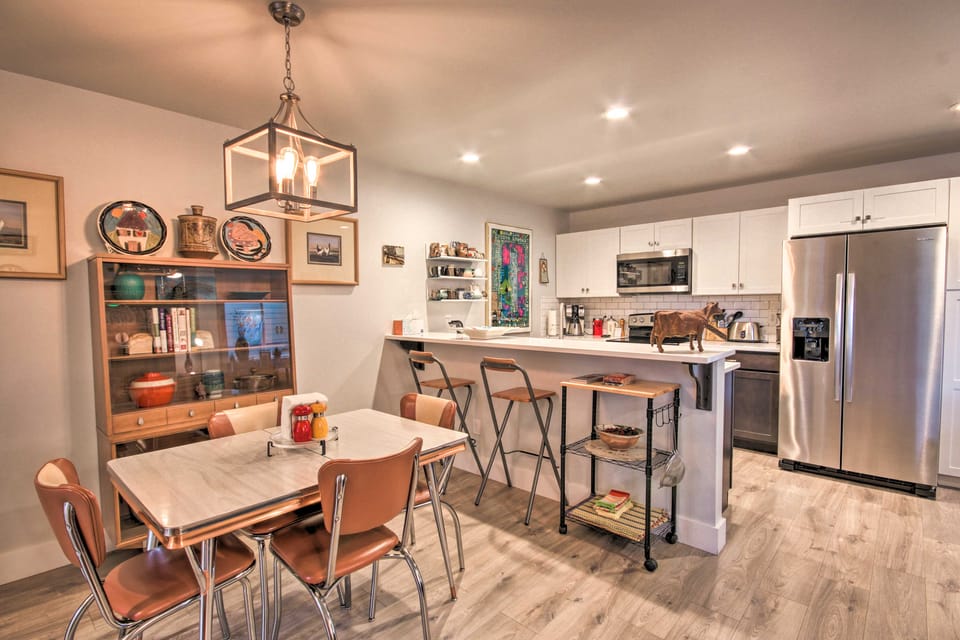 Quiet Home by Dtwn Livingston: Hike, Fish & Ski! Apartment in Livingston