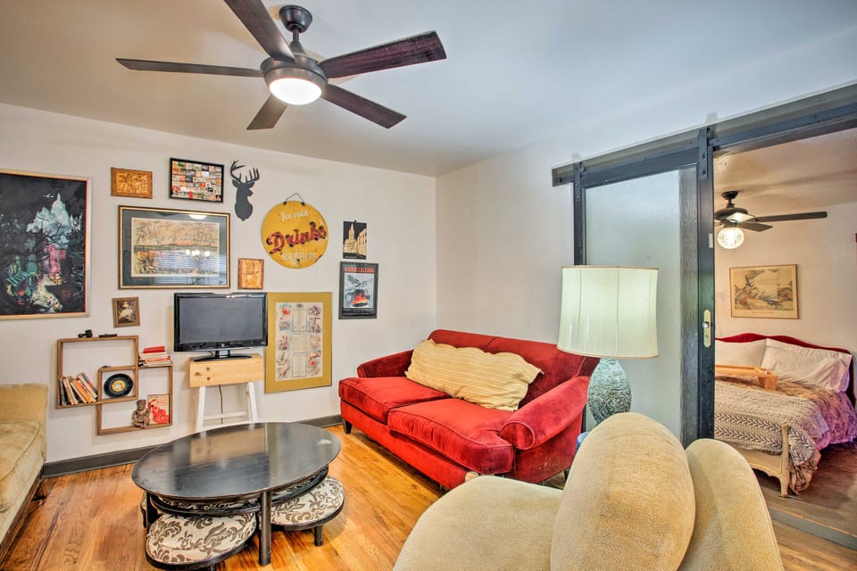 Fenced Yard! River District Gem 5 Mi to Stockyards House in Fort Worth