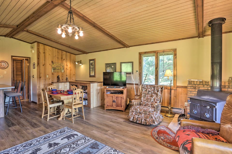 Creekside Rapid City Cabin w/ Deck on 30 Acres! House in Pennington County