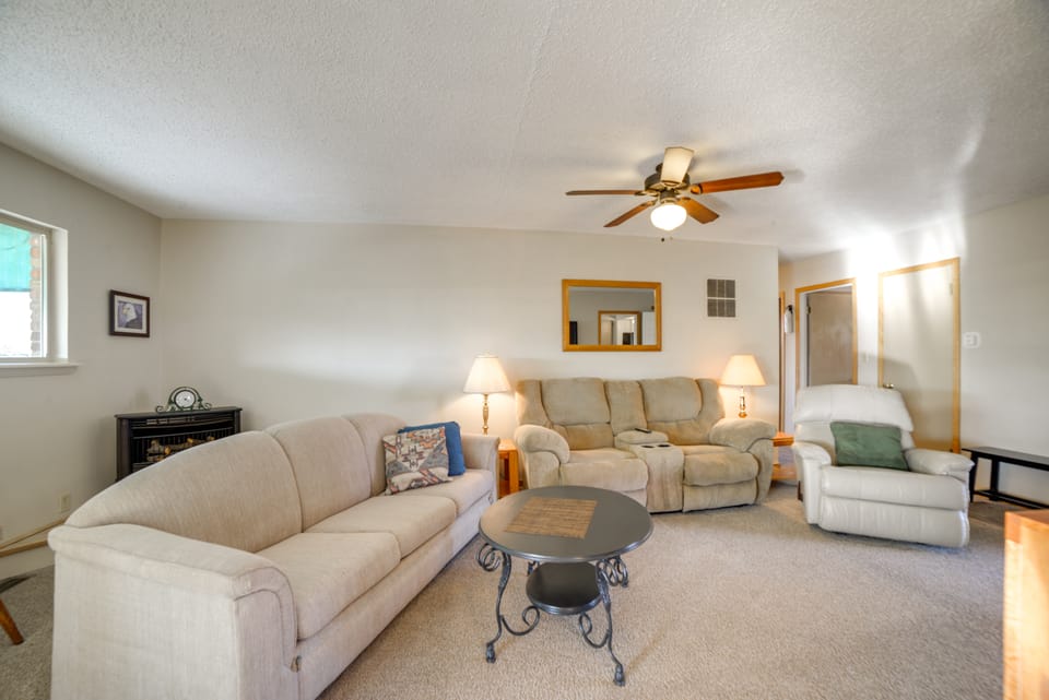 'Cedar House' - Family-Friendly Cortez w/ Yard! House in Cortez