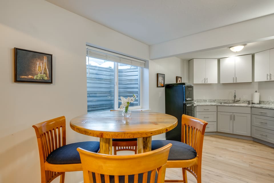 Updated Home w/ Mtn Views: 8 Mi to Snowbird Resort Apartment in Sandy