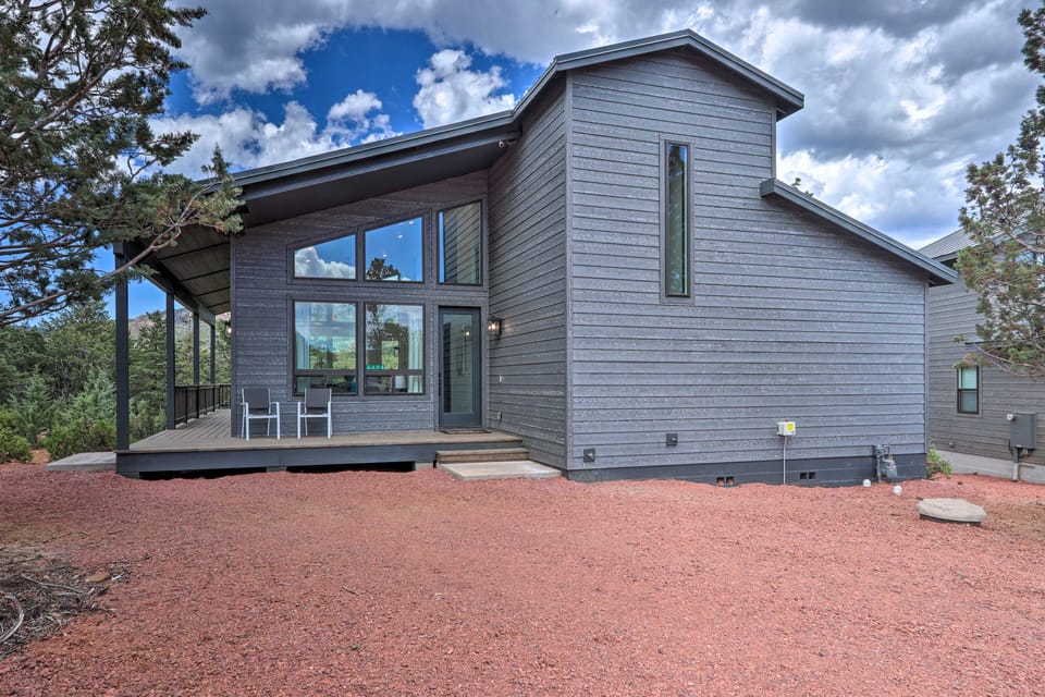 Fire Pit, Deck & Mtn Views: Upscale Pine Cabin! House in Pine