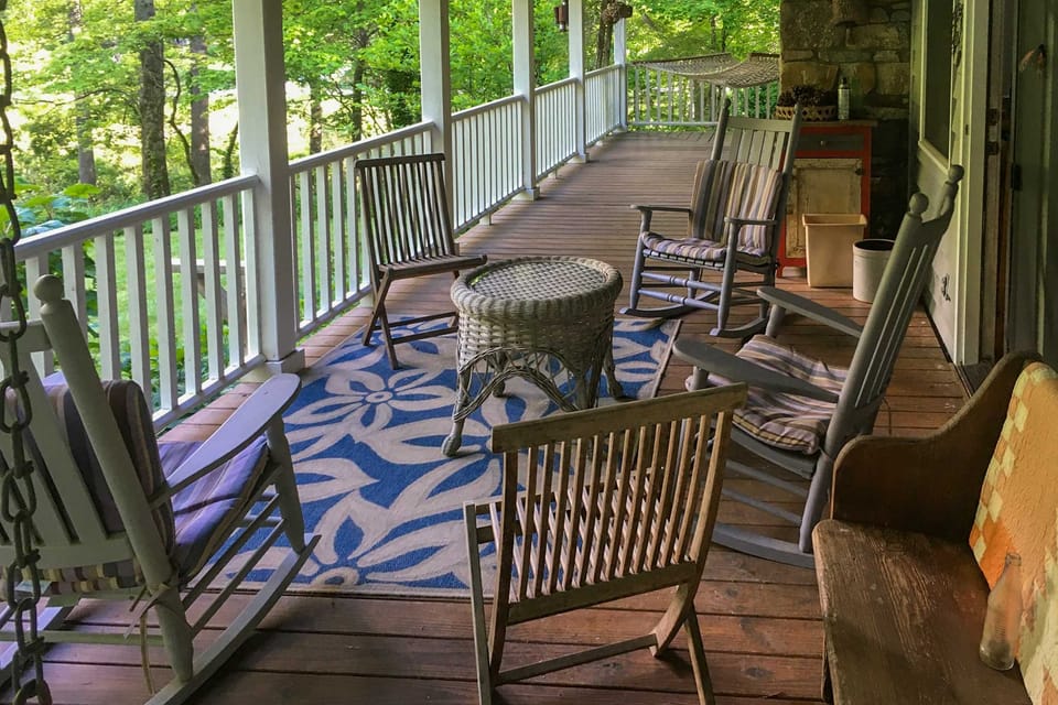 Blue Ridge Mountain Escape ~ 8 Mi to Chimney Rock House in Buncombe County