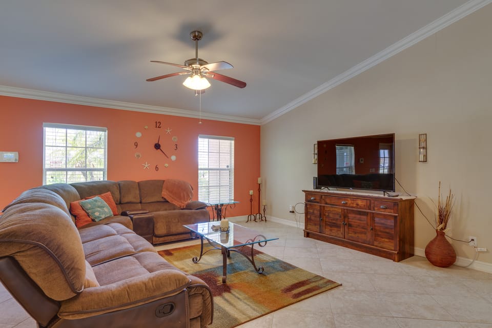 Family-Friendly Home ~ 10 Mi to Dtwn Cape Coral House in Cape Coral
