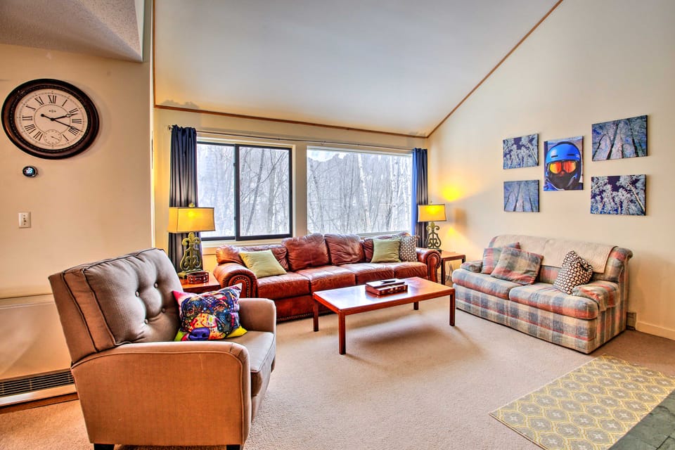 Loon Mountain Condo w/ Pool & Game Room Access! Apartment in Lincoln
