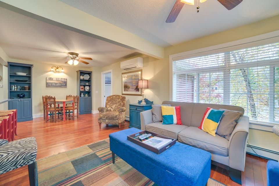 Day Trips to Boyne Mtn! Downtown Charlevoix Duplex House in Charlevoix