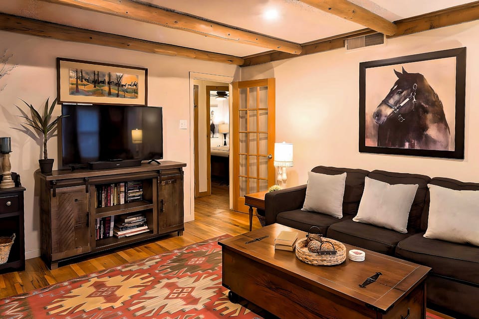 Pet-Friendly Clovis Home: Yard, Pergola & Hot Tub House in Clovis
