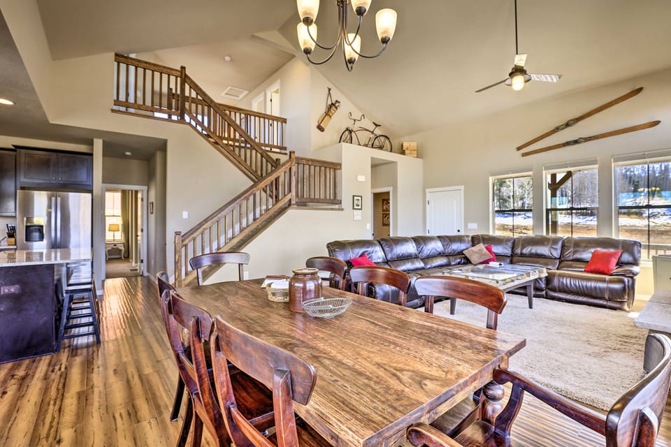 Ski-In/Out Granby Home w/ Gas Grill & Fire Pit! House in Granby