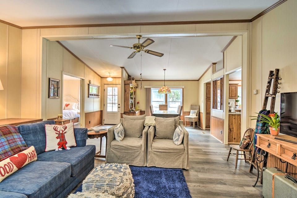 Woodland Retreat: Near Trails, Golf & Wineries! House in Michigan