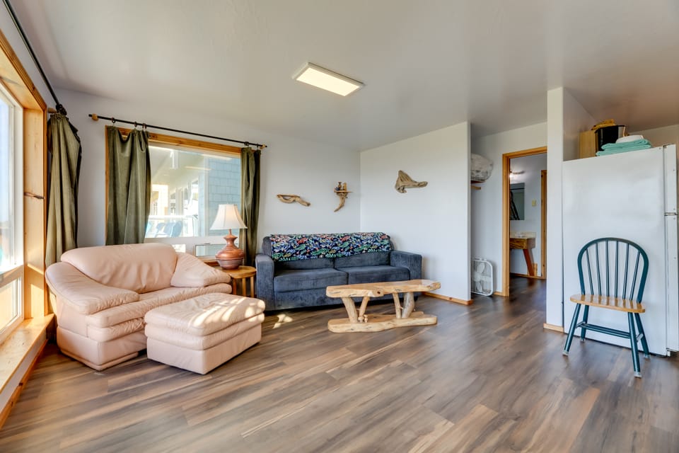 Sanderling Sea Cottages, Unit 13 Cottage in Oregon