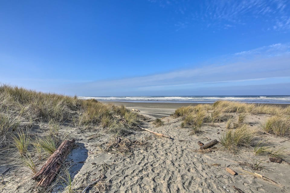 Sanderling Sea Cottages, Unit 13 Cottage in Oregon