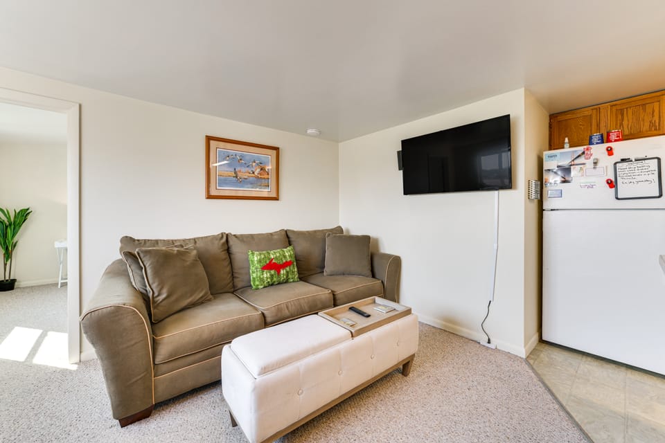 Cozy Apt < 1 Mi Near Lake Huron & Mackinac Island! Apartment in Saint Ignace