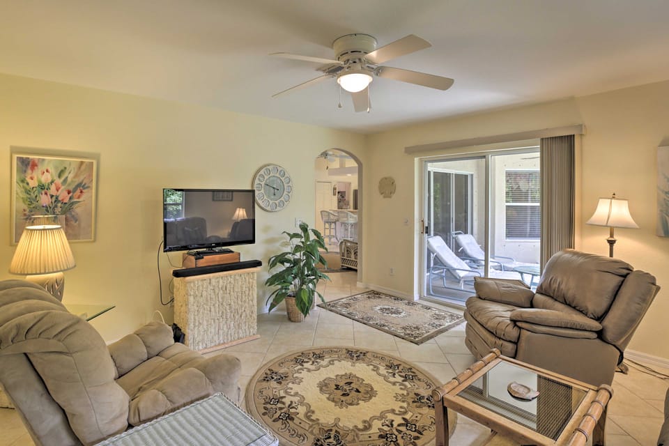 Quiet Home w/ Backyard & Grill in Cape Coral! House in Cape Coral