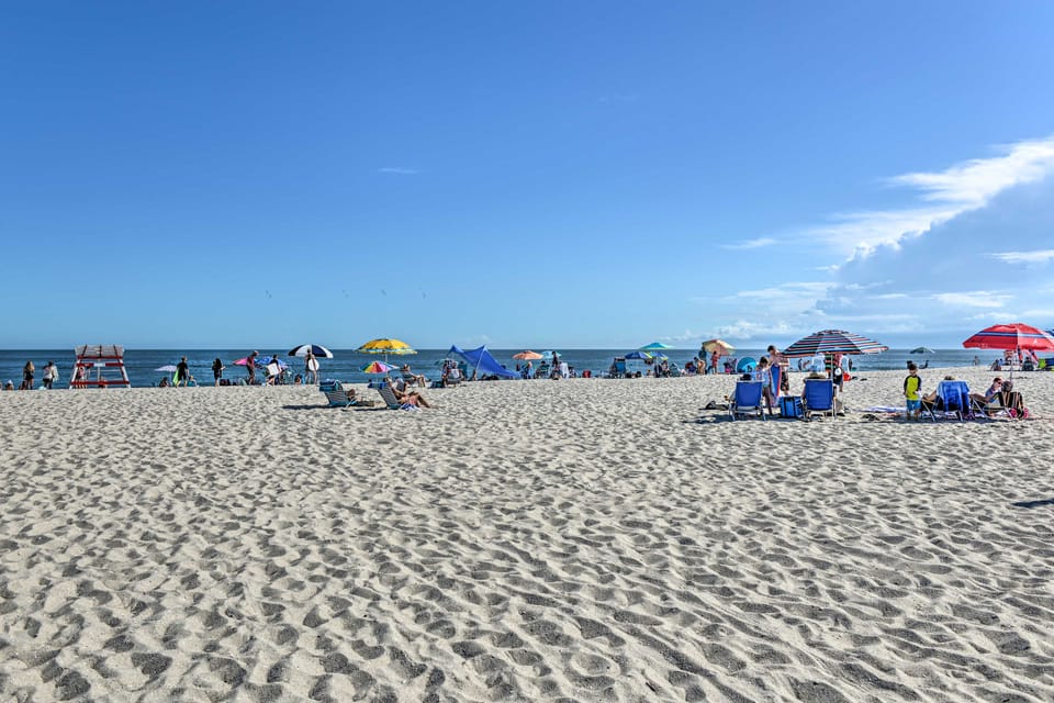 Seaside Escape < 1 Mi to Cape May Public Beach Apartment in West Cape May