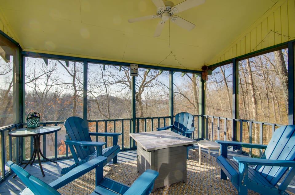 Furnished Porch! Margaritaville Resort Family Stay House in Lake of the Ozarks