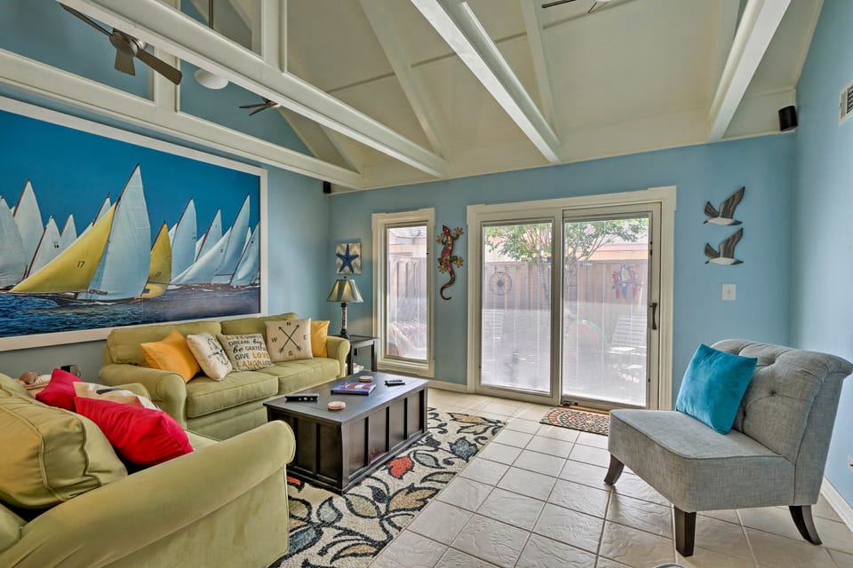 Resort Pool & Golf: Palmetto Dunes Beach Villa Villa in Hilton Head Island