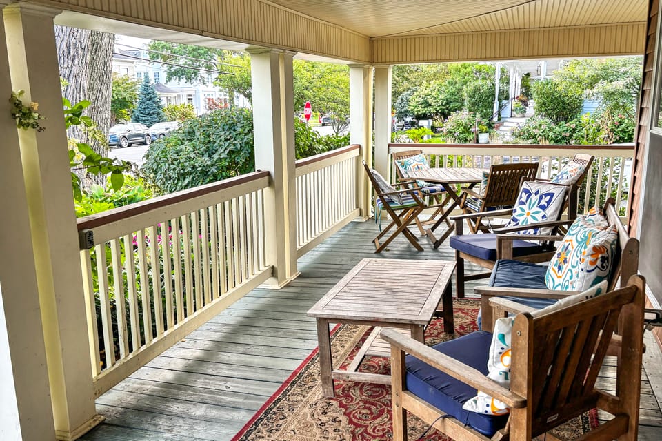 Spacious Home ~ 4 Blocks to Asbury Park Beach! House in Asbury Park