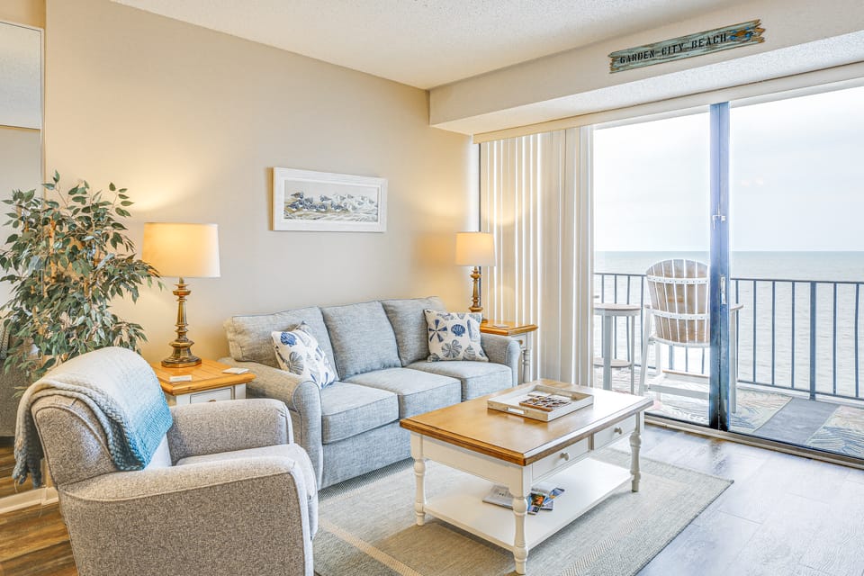 Oceanfront Garden City Beach Condo For Families! Apartment in Garden City