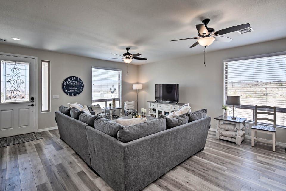 Luxe Home w/ OHV Access, 5 Mi to Lake Mohave! House in Bullhead City
