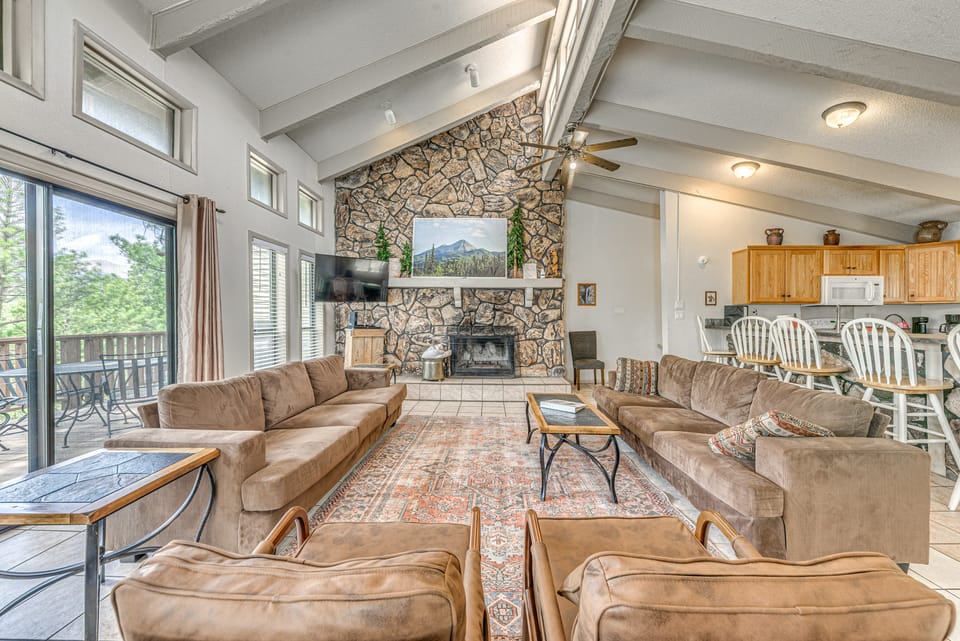 Ruidoso Home  w/ Private Wet Bar & Pool Table Apartment in Ruidoso