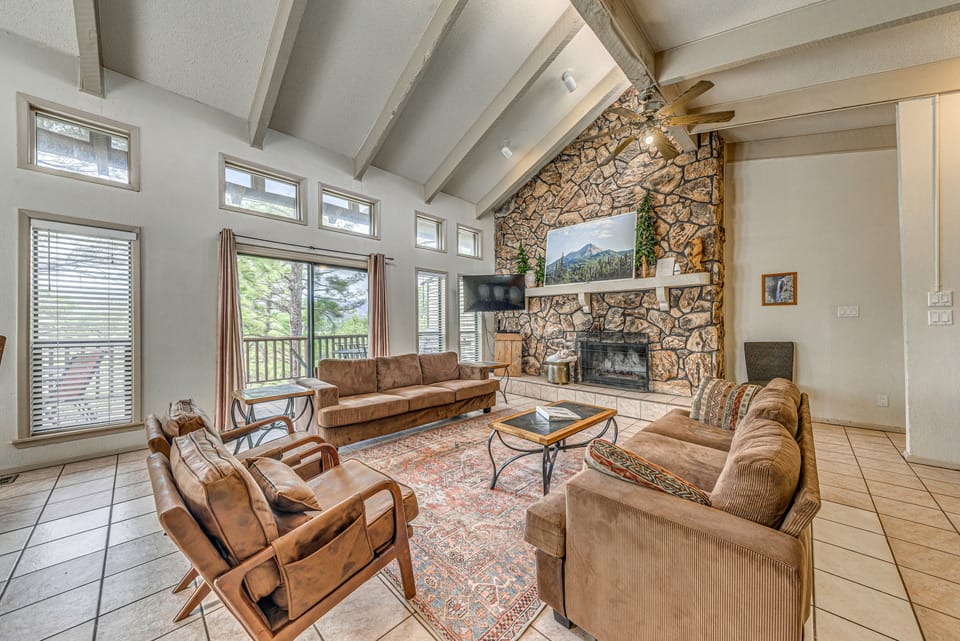 Ruidoso Home  w/ Private Wet Bar & Pool Table Apartment in Ruidoso
