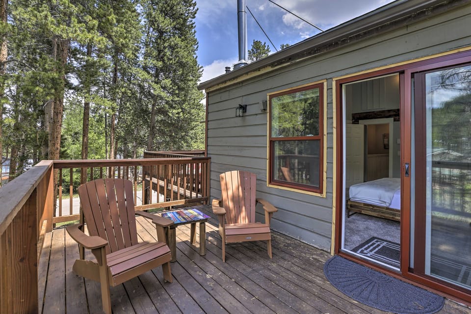 Sauna, Deck & Fire Pit: Breckenridge Townhouse! Apartment in Breckenridge