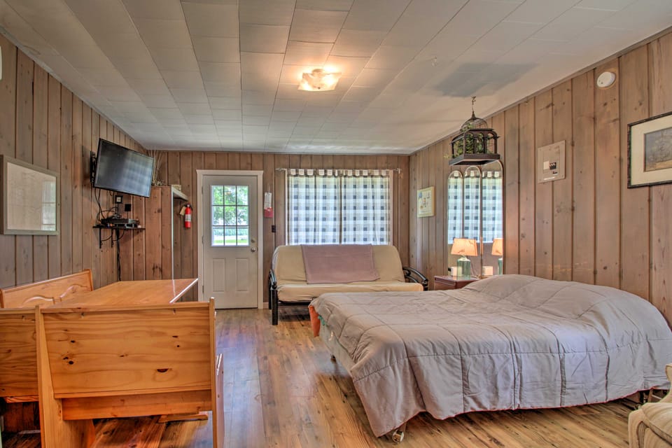 Pet-Friendly Lake Cabin: Boat Rentals & Dock! House in Minnesota
