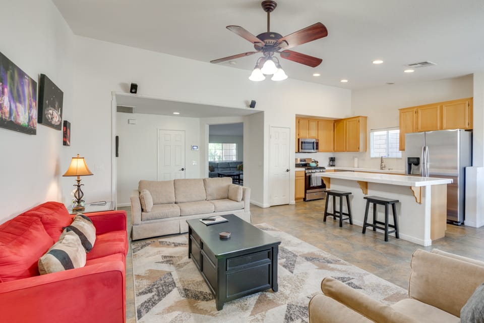 Outdoor Oasis: Coachella Valley Group Getaway! House in Indio