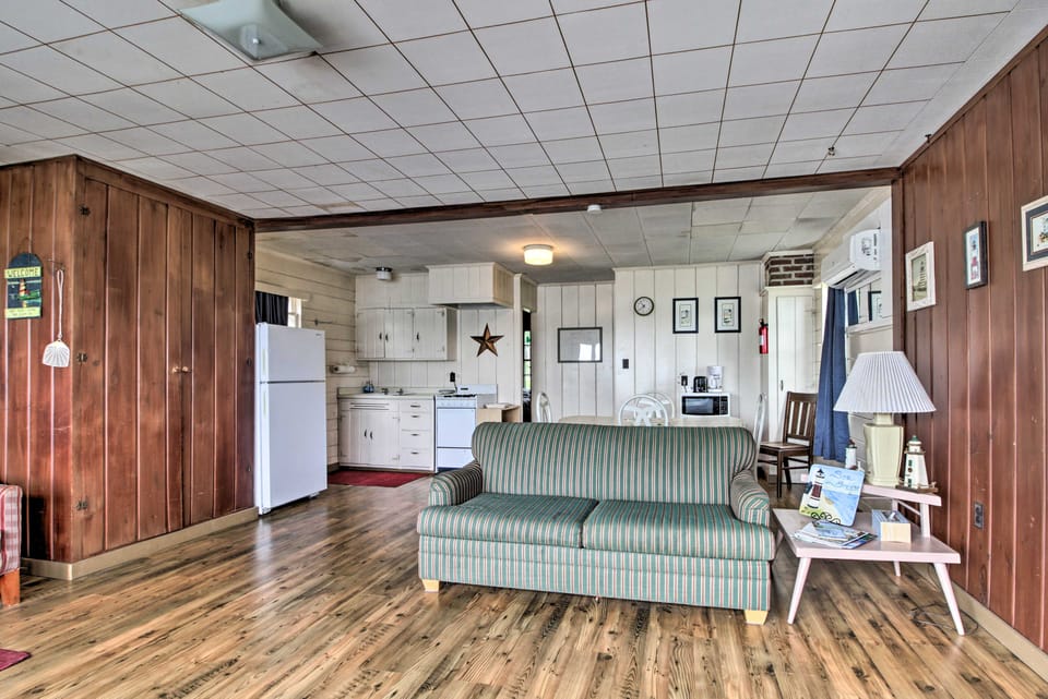 Lake Retreat: Fire Pit, Boat Rentals, BBQ! House in Minnesota