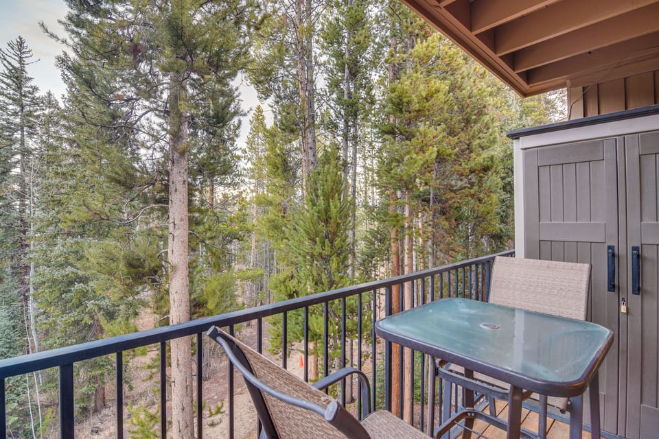 Condo w/ Pool Access: 2 Mi to Winter Park Resort! Apartment in Fraser