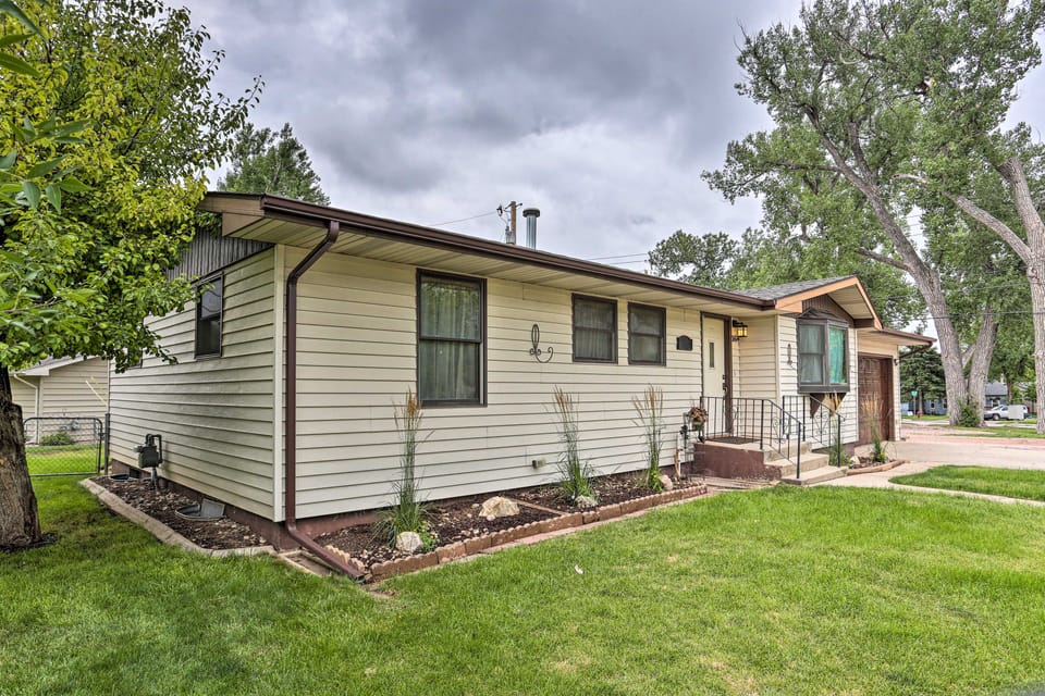 Canyon Lake, Sturgis Rally Home w/ Fenced Yard House in Rapid City