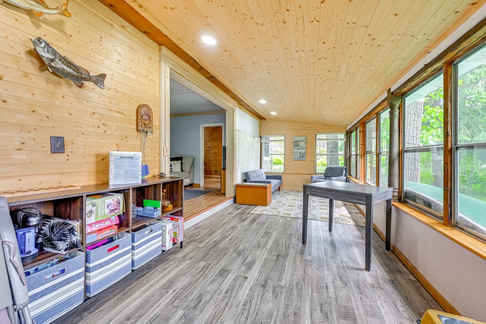 Lakefront Cabin w/ Fire Pit, Dock, & Boat Rental House in Wisconsin