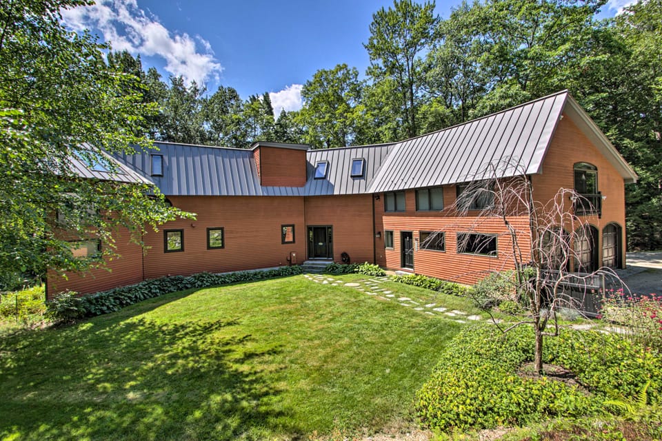 White Mountain Escape w/ Separate In-Law Suite! House in Thornton