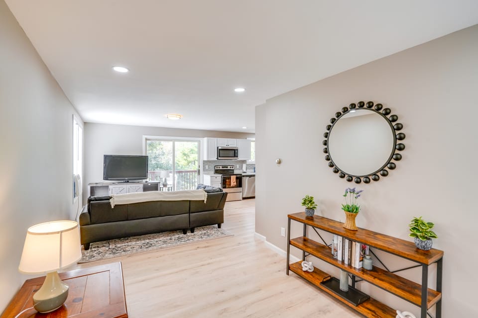 Relaxing Catskills Apt < 3 Mi to Windham Mountain! Apartment in Capital District, NY, USA
