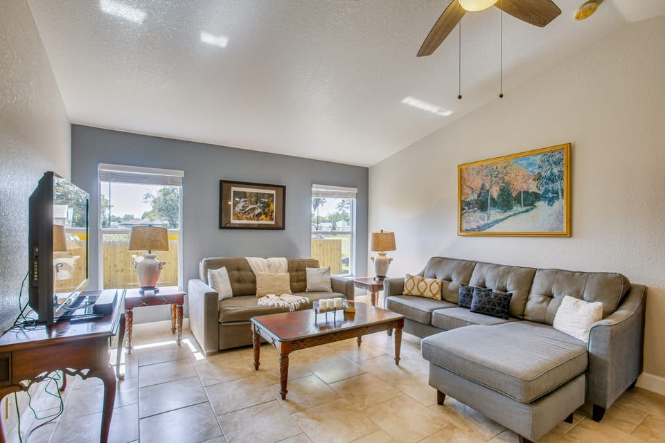 Shop, Swim & Sunbathe: North Port Gem w/ Lanai! House in North Port