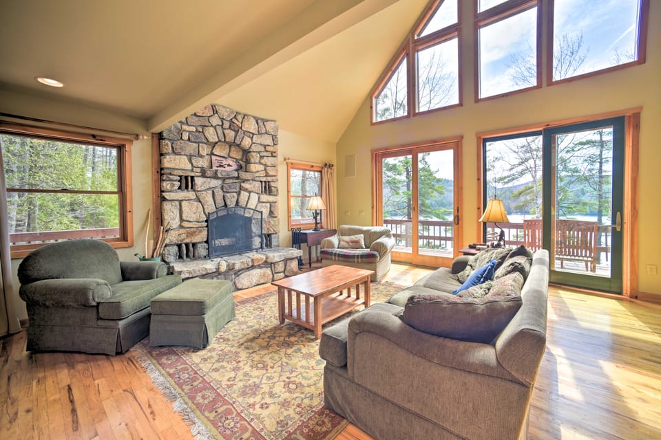 Adirondack Oasis: Lake House w/ Dock + Deck! House in Paradox Lake