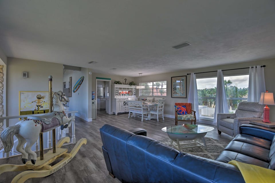 Eclectic Escape w/ Pool: Walk to Ormond Beach House in Ormond Beach