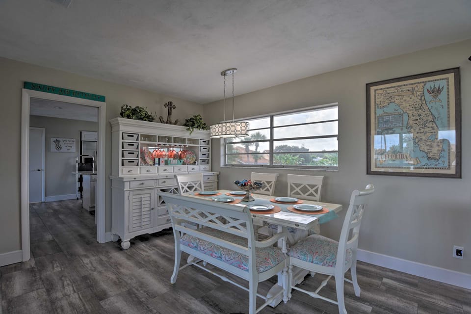 Eclectic Escape w/ Pool: Walk to Ormond Beach House in Ormond Beach
