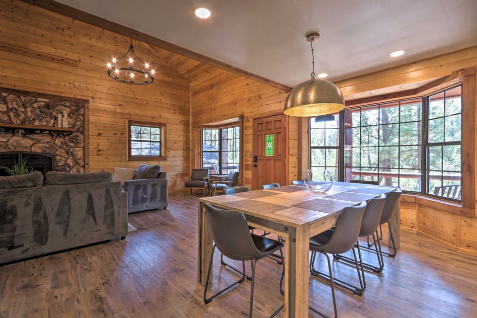 Deck, Games & Fire Pit: Modern Pine Cabin! House in Pine