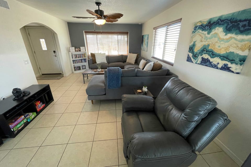 2 Mi to Dtwn: Lake Havasu City Oasis w/ Pool House in Lake Havasu City