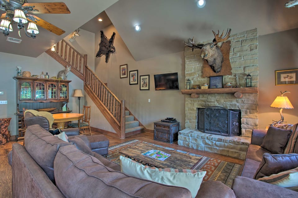 Lakefront Chico Haven w/ Multi-Level Private Dock! House in Texas
