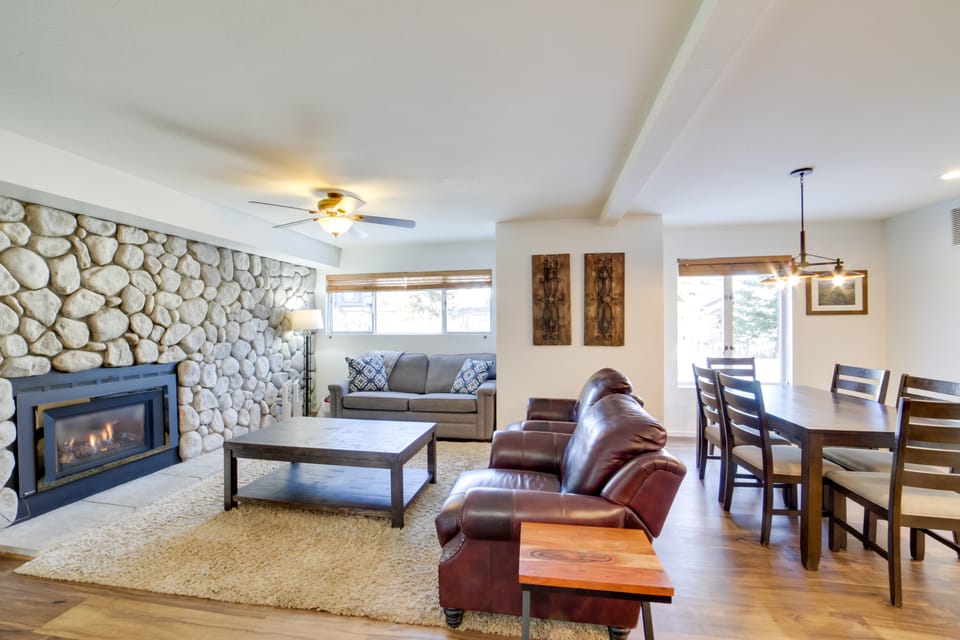 Snowcreek Resort Condo w/ Deck at Mammoth Mountain Apartment in Mammoth Lakes