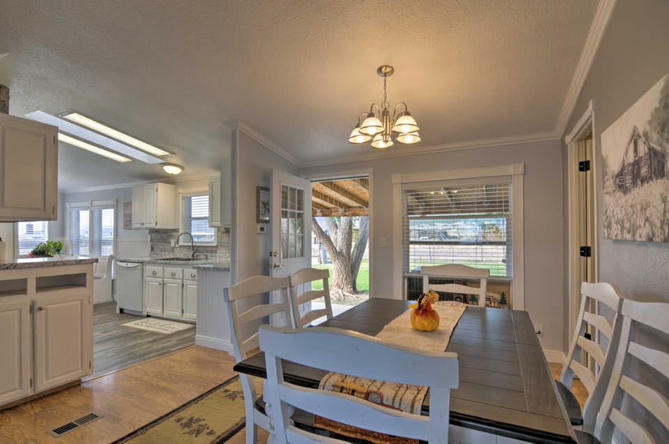 Bright & Beautiful Home, Explore Nat'l Parks! House in Utah